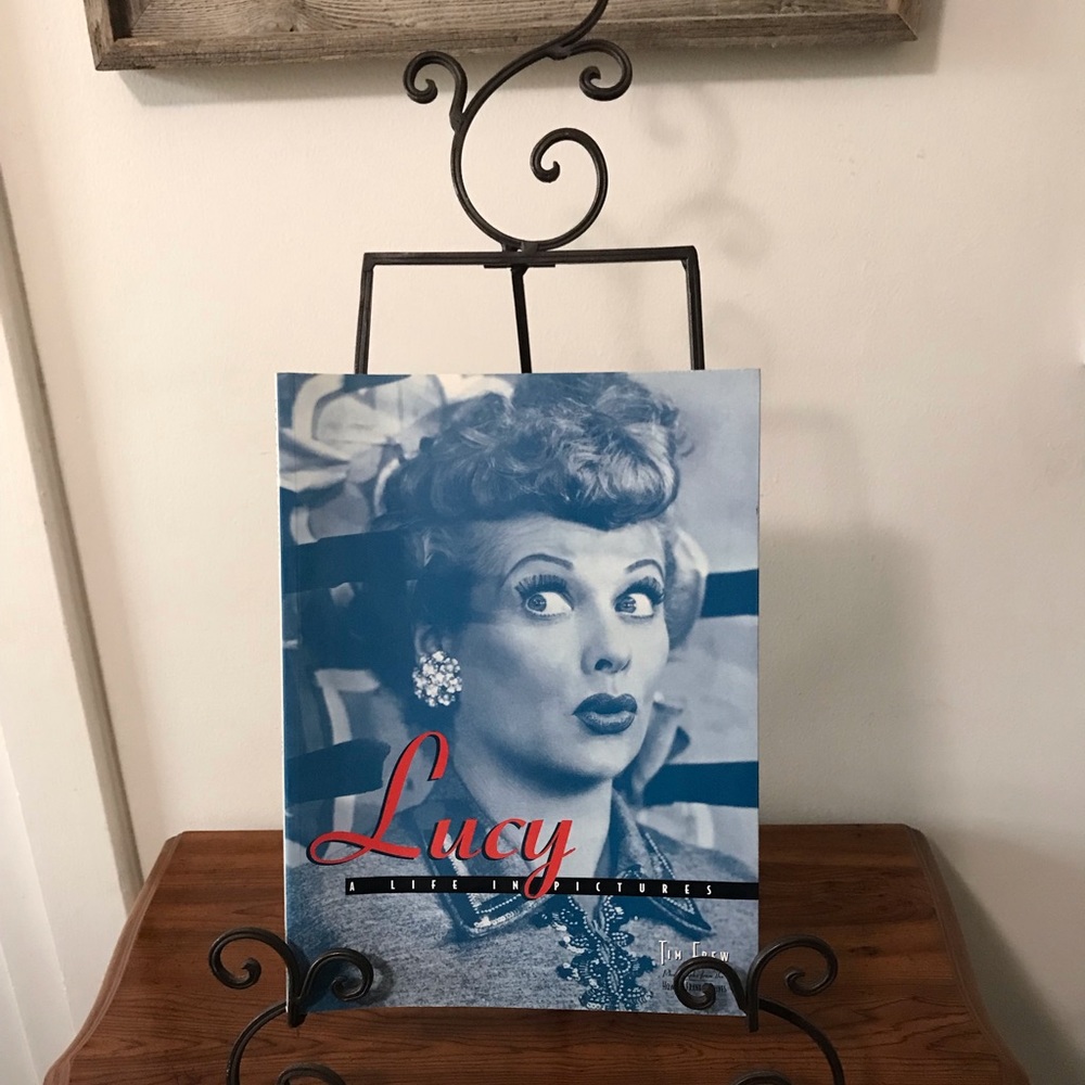 I Love Lucy Book “A Life In Pictures” 🌹